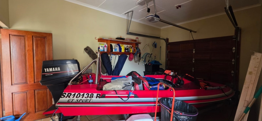 4 Bedroom Property for Sale in Stilbaai Wes Western Cape